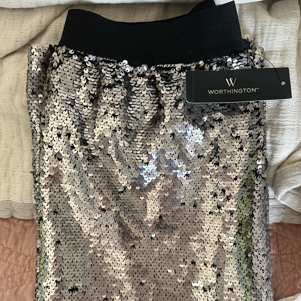 Bnwt silver sequin skirt from Worthington